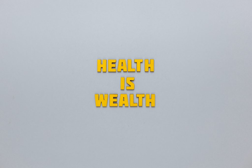 Inovasi Kesehatan: Peran HRIS dalam Efisiensi
Foto oleh Thirdman: https://www.pexels.com/id-id/foto/kuning-surat-kata-kata-salinan-ruang-5981544/